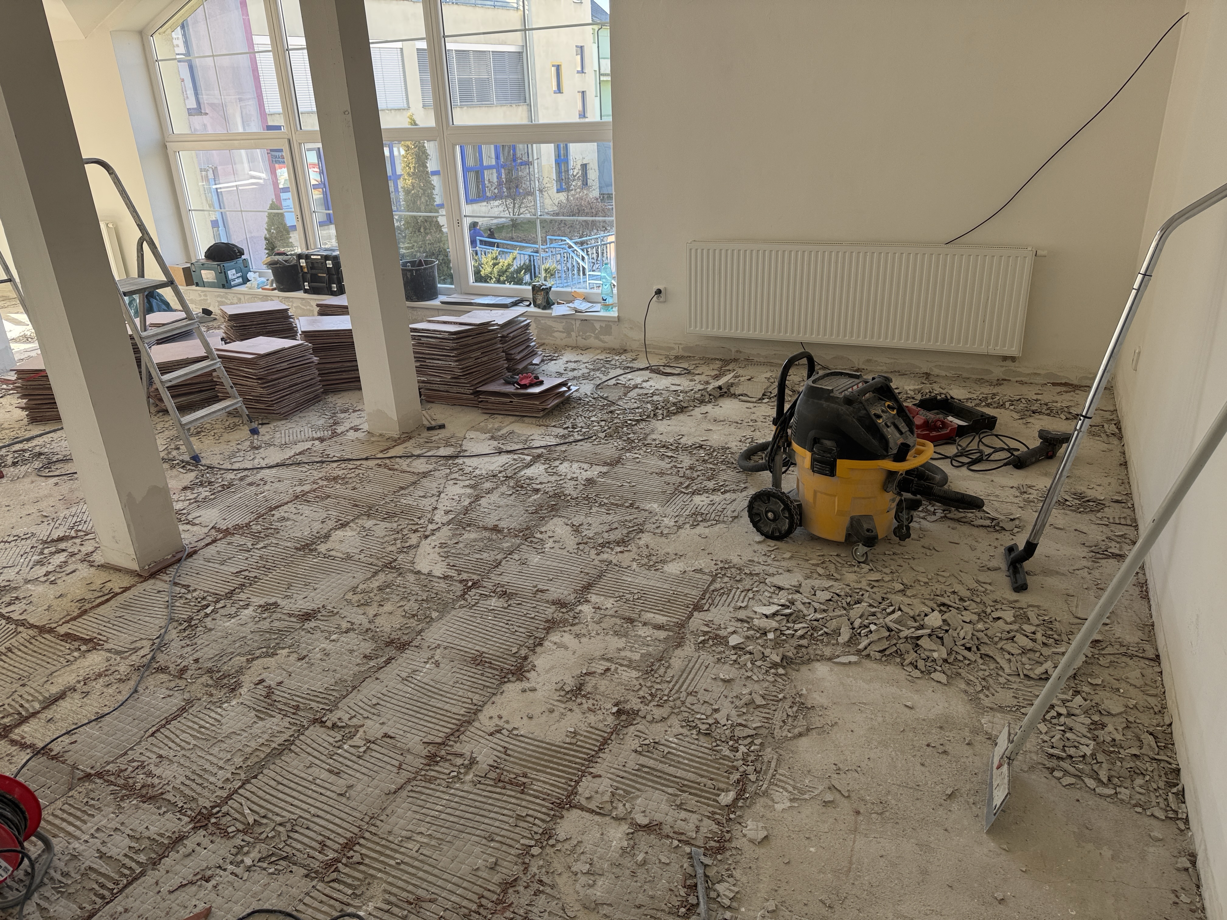 Lepený vinyl v dekoru herringbone — foto 16